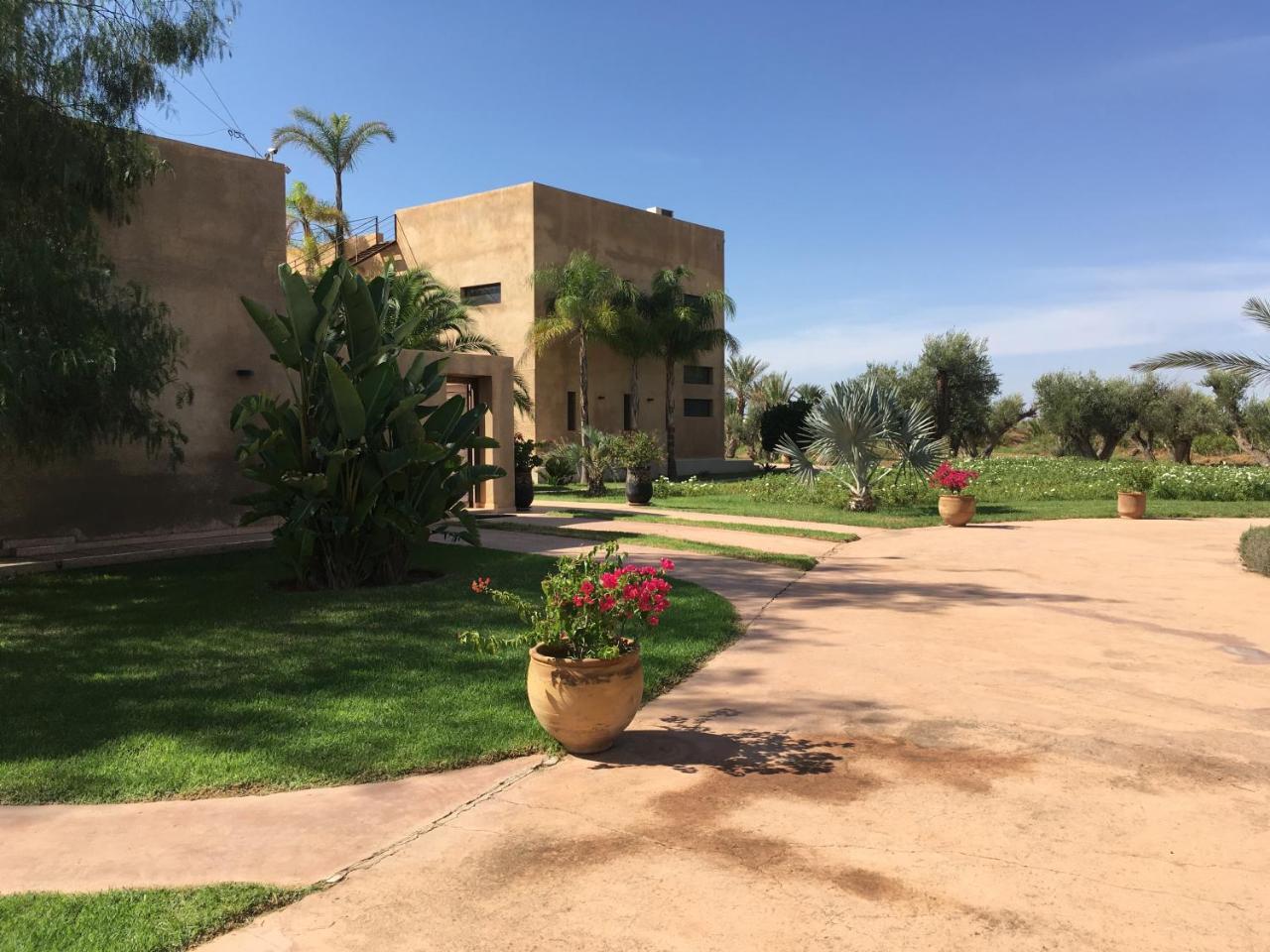 Marrakech Retreat Hotel Srarhna ภายนอก รูปภาพ