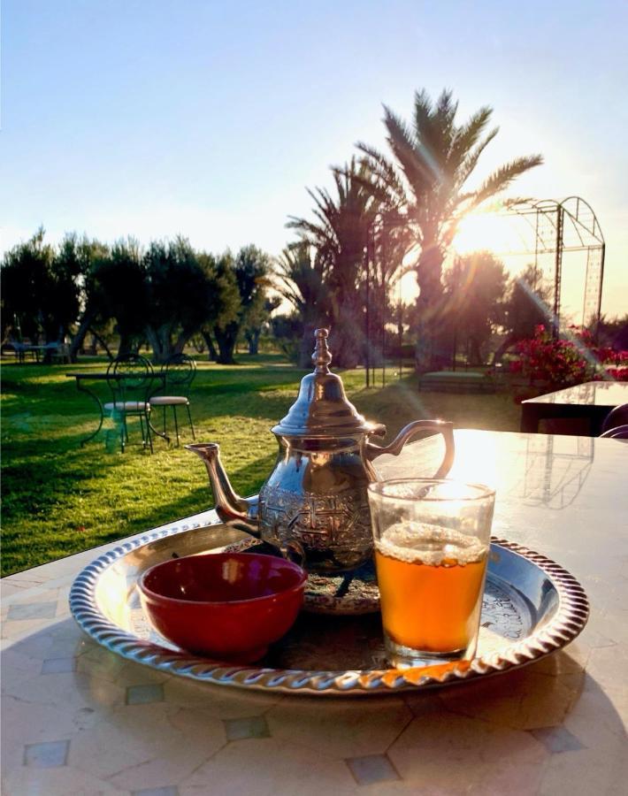 Marrakech Retreat Hotel Srarhna ภายนอก รูปภาพ